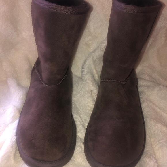 UGG Short II dark brown sz 6 - Picture 2 of 9